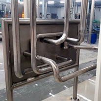 Execução de projeto: Adequação CIP, Sala de envase de refrigerante - Metaltec Montagens 