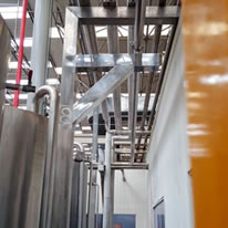 Execução de projeto: Adequação CIP, Sala de envase de refrigerante - Metaltec Montagens 