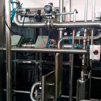 Execução de projeto: Adequação CIP, Sala de envase de refrigerante - Metaltec Montagens 